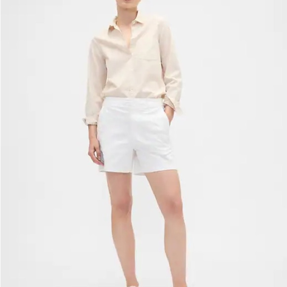 GAP Women's Classic mid rise White Jean Shorts